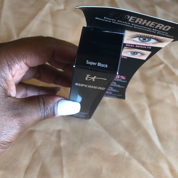 it SUPERHERO Mascara - Picture 3 of 4